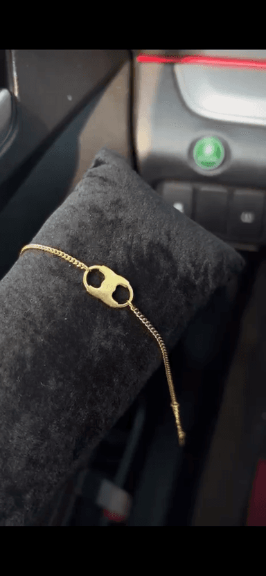 Docent bracelet 